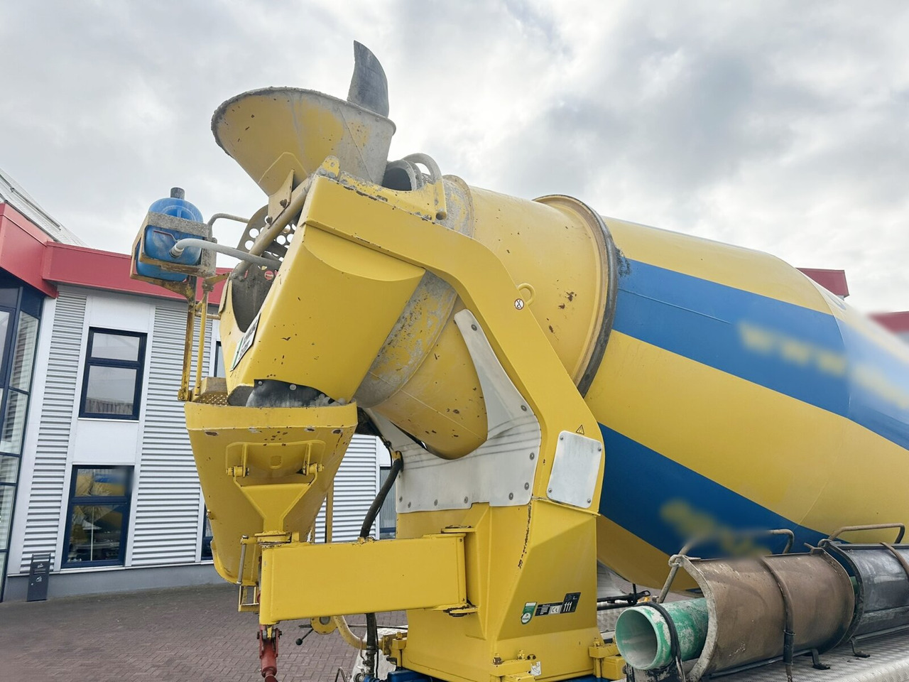 MAN TGS 32.400 8X4 BB TGS 32.400 8x4 BB, Stetter ca. 9m³ - شاحنة خلاطة خرسانة: صور 3 MAN TGS 32.400 8X4 BB TGS 32.400 8x4 BB, Stetter ca. 9m³ - شاحنة خلاطة خرسانة: صور 3