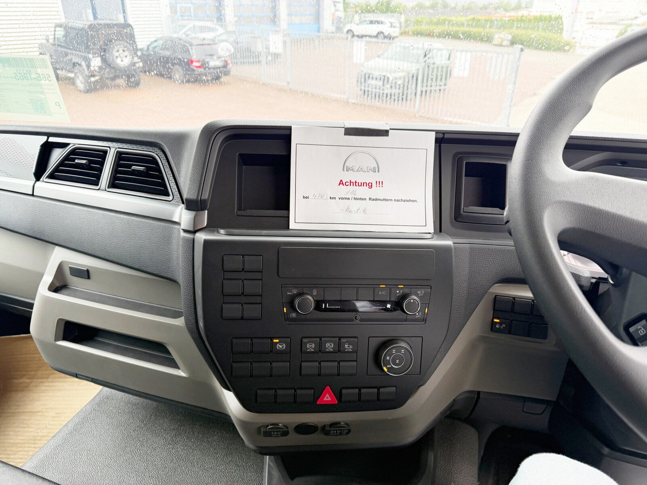 MAN TGS 33.440 6x6 BB CH RHD TGS 33.440 6x6 BB CH RHD, Euro2, Rechtslenker, Einzelbereifung - الشاسيه شاحنة: صور 3 MAN TGS 33.440 6x6 BB CH RHD TGS 33.440 6x6 BB CH RHD, Euro2, Rechtslenker, Einzelbereifung - الشاسيه شاحنة: صور 3