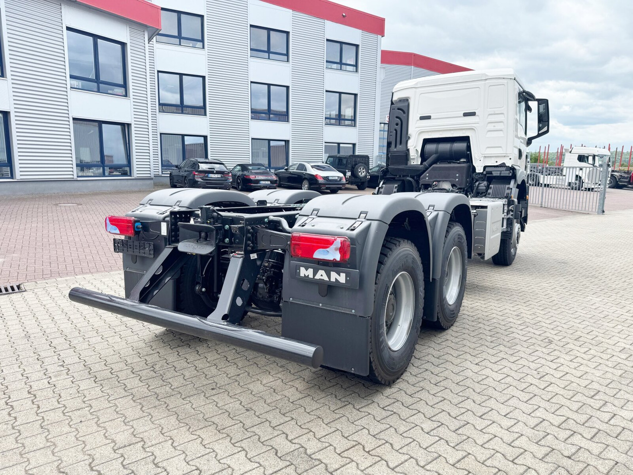 MAN TGS 33.480 6x6 BB CH TGS 33.480 6x6 BB CH, Hohe Bauart, Nebenantrieb إيجار MAN TGS 33.480 6x6 BB CH TGS 33.480 6x6 BB CH, Hohe Bauart, Nebenantrieb: صور 10