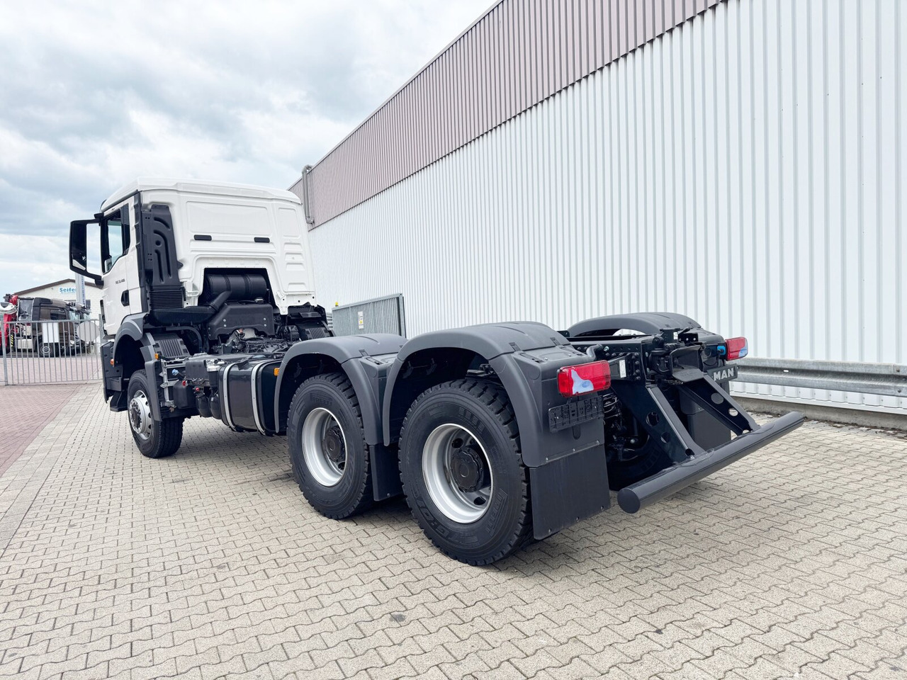 MAN TGS 33.480 6x6 BB CH TGS 33.480 6x6 BB CH, Hohe Bauart, Nebenantrieb إيجار MAN TGS 33.480 6x6 BB CH TGS 33.480 6x6 BB CH, Hohe Bauart, Nebenantrieb: صور 12