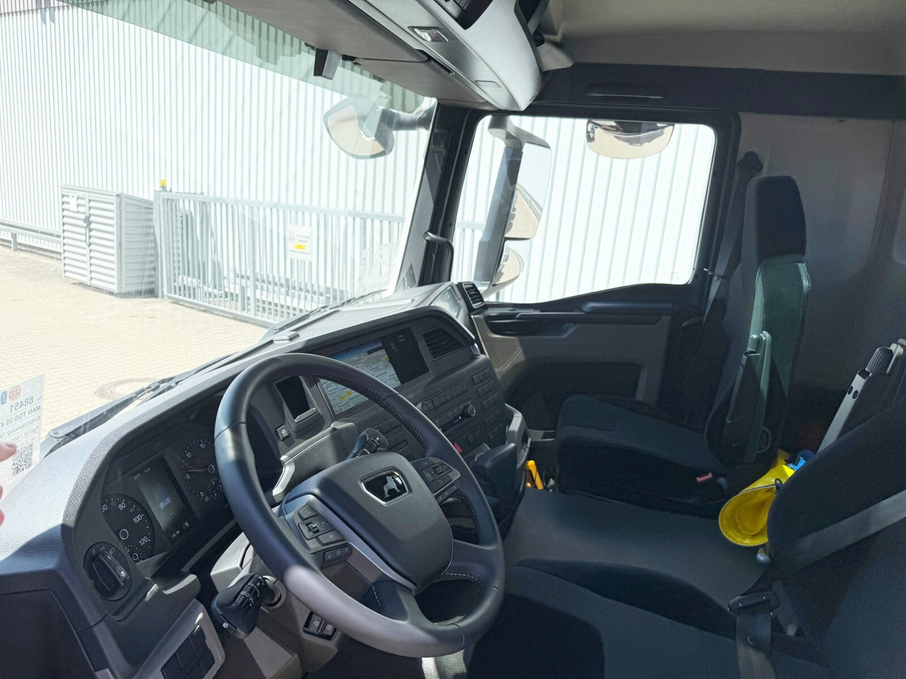 MAN TGS 35.470 8x4-4 BL TGS 35.470 8x4-4 BL, Lenk-/Liftachse, Navi, Motorabtrieb - شاحنة ذات الخطاف: صور 2 MAN TGS 35.470 8x4-4 BL TGS 35.470 8x4-4 BL, Lenk-/Liftachse, Navi, Motorabtrieb - شاحنة ذات الخطاف: صور 2