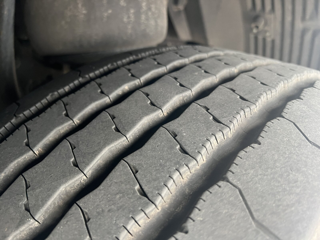 MAN TGX 18.500 4X2 LLS TGX 18.500 4X2 LLS, Retarder, Vollumer - شاحنة جرار: صور 2 MAN TGX 18.500 4X2 LLS TGX 18.500 4X2 LLS, Retarder, Vollumer - شاحنة جرار: صور 2