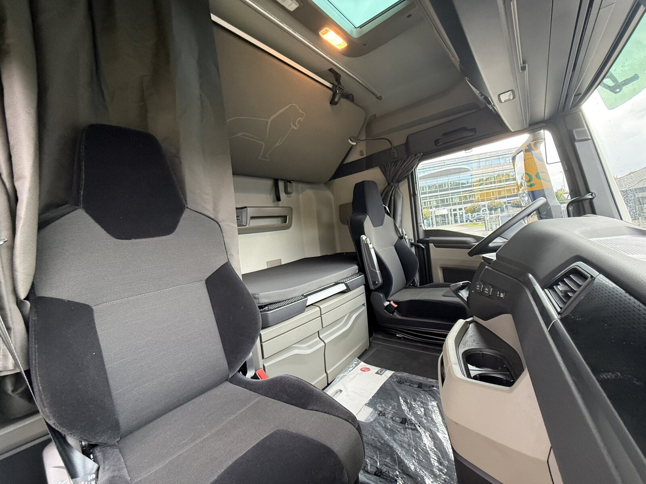 MAN TGX 26.470 6x2-4 BL TGX 26.470 6x2-4 BL, Lenk-/Liftachse, Retarder, Navi, Heckkran Atlas AK 170.2-A2 - شاحنة كرين, شاحنات مسطحة: صور 2 MAN TGX 26.470 6x2-4 BL TGX 26.470 6x2-4 BL, Lenk-/Liftachse, Retarder, Navi, Heckkran Atlas AK 170.2-A2 - شاحنة كرين, شاحنات مسطحة: صور 2