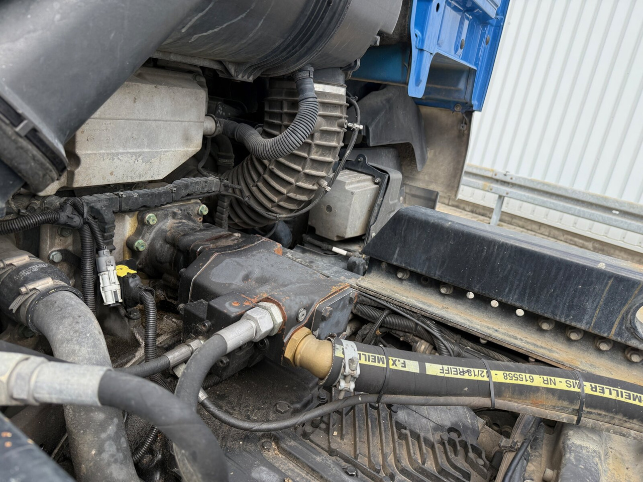 MAN TGX 26.580 6x2-4 BL TGX 26.580 6x2-4 BL, Intarder, Lenk-/Liftachse, Funk - شاحنة ذات الخطاف: صور 2 MAN TGX 26.580 6x2-4 BL TGX 26.580 6x2-4 BL, Intarder, Lenk-/Liftachse, Funk - شاحنة ذات الخطاف: صور 2