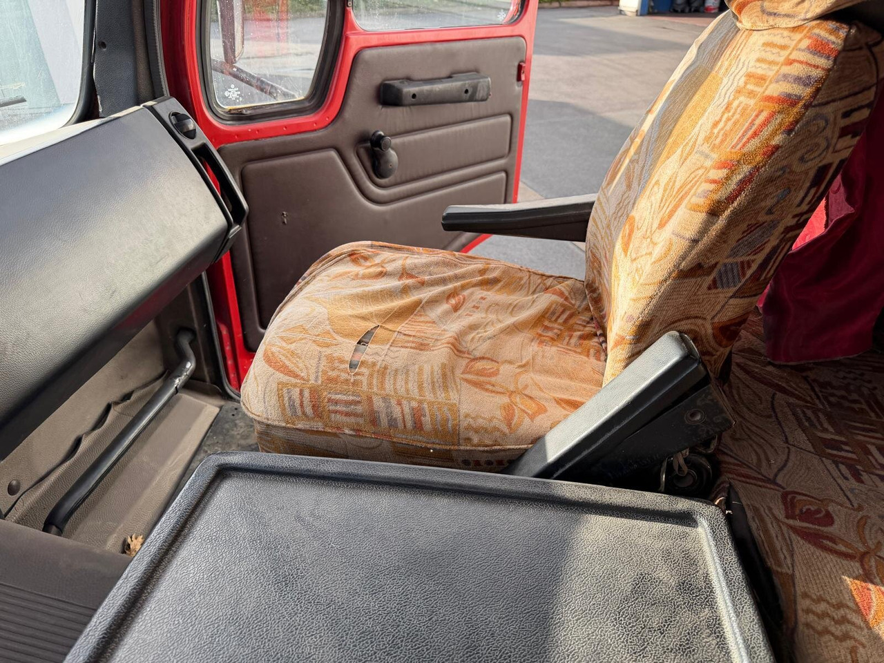 قلابات Mercedes-Benz - 2628 6 x 4: صور 6 قلابات Mercedes-Benz - 2628 6 x 4: صور 6