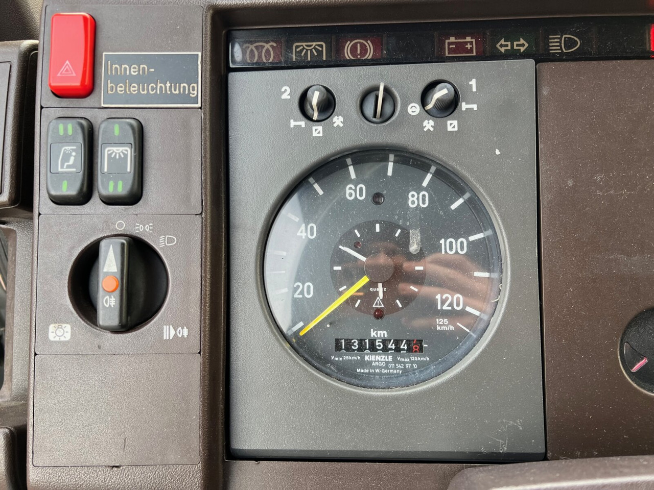 Mercedes-Benz 711 D-KA 4x2 711 D-KA 4x2, Standklima, 11-Sitze, 2 x on stock - حافلة صغيرة, ميكروباص: صور 5 Mercedes-Benz 711 D-KA 4x2 711 D-KA 4x2, Standklima, 11-Sitze, 2 x on stock - حافلة صغيرة, ميكروباص: صور 5