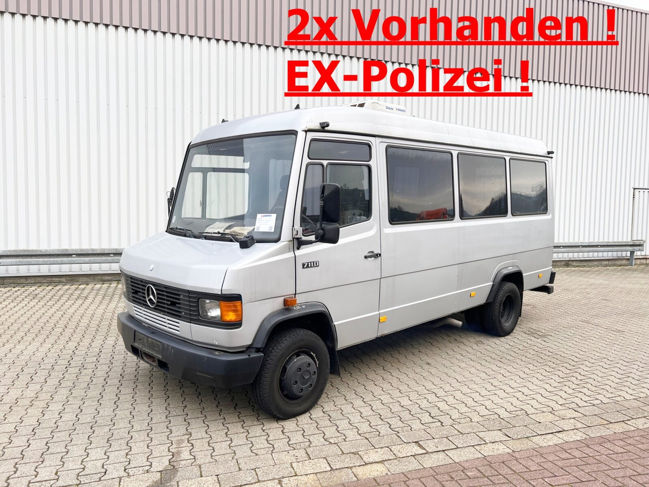 Mercedes-Benz 711 D-KA 4x2 711 D-KA 4x2, Standklima, 11-Sitze, 2 x on stock - حافلة صغيرة, ميكروباص: صور 1 Mercedes-Benz 711 D-KA 4x2 711 D-KA 4x2, Standklima, 11-Sitze, 2 x on stock - حافلة صغيرة, ميكروباص: صور 1