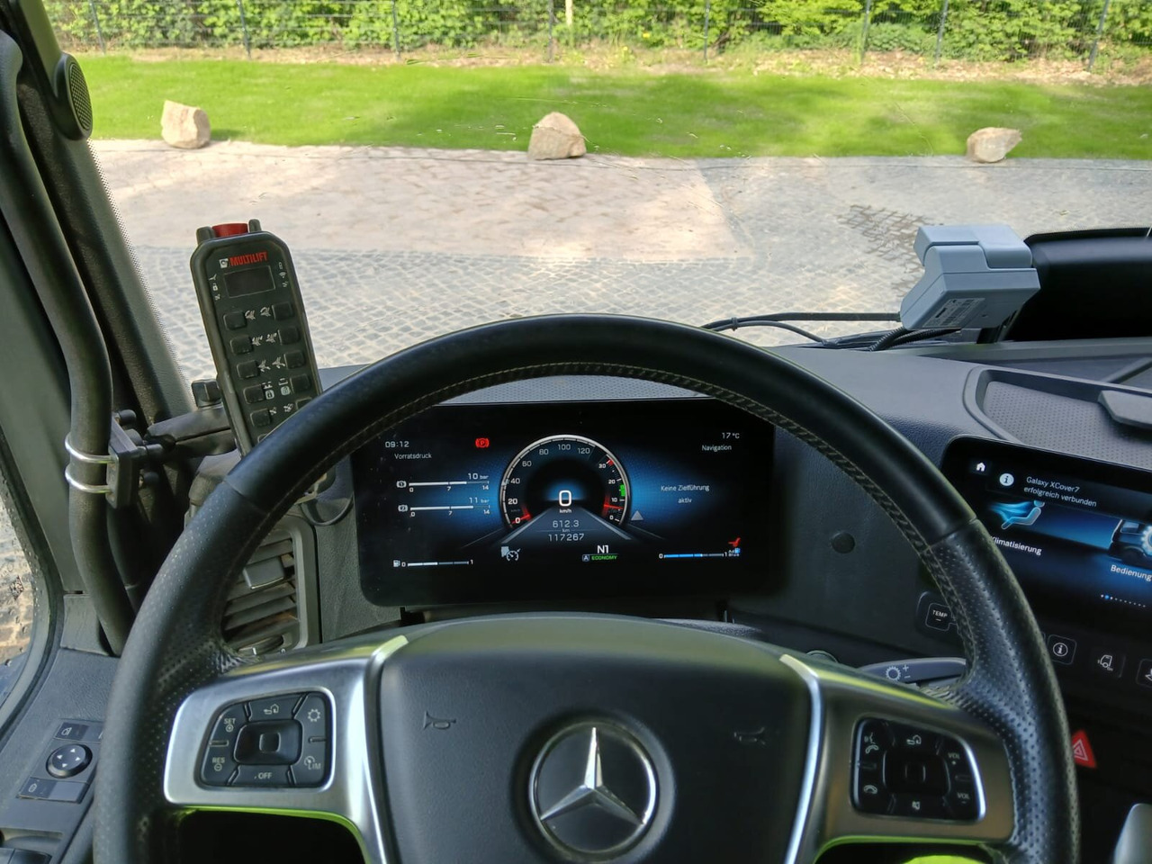 Mercedes-Benz Actros 1832 L 4x2 Actros 1832 L 4x2, Navi, MultimediaCockpit, Funk - شاحنات قابلة للفك شاحنة: صور 5 Mercedes-Benz Actros 1832 L 4x2 Actros 1832 L 4x2, Navi, MultimediaCockpit, Funk - شاحنات قابلة للفك شاحنة: صور 5