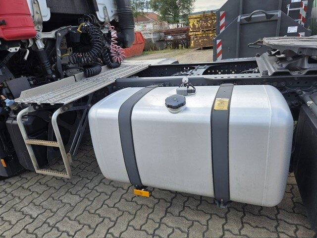 Mercedes-Benz Actros 1846 LS 4x2 Actros 1846 LS 4x2 MultimediaCockpit, StreamSpace, ADR - شاحنة جرار: صور 2 Mercedes-Benz Actros 1846 LS 4x2 Actros 1846 LS 4x2 MultimediaCockpit, StreamSpace, ADR - شاحنة جرار: صور 2