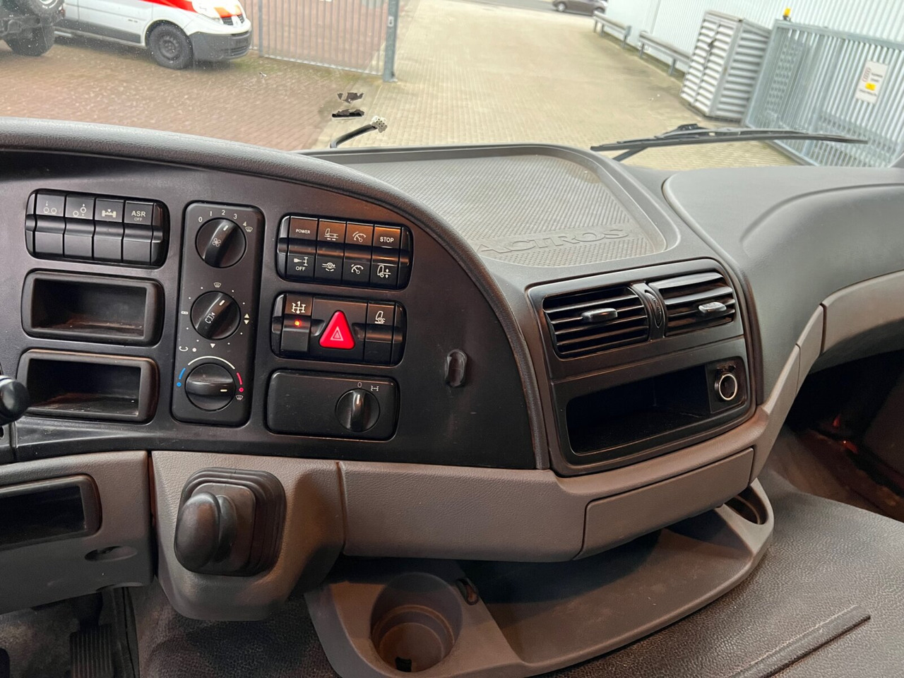 Mercedes-Benz Actros 2541 L 6x2 Actros 2541 L 6x2, Lenk-/Liftachse - الشاسيه شاحنة: صور 3 Mercedes-Benz Actros 2541 L 6x2 Actros 2541 L 6x2, Lenk-/Liftachse - الشاسيه شاحنة: صور 3