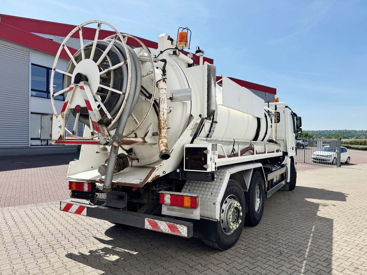 Mercedes-Benz Actros 2541 L 6x2 Actros 2541 L 6x2, Müller Saug-/Spülwagen ca. 12m³, Widi-Platte, Lift-/Lenkachse إيجار Mercedes-Benz Actros 2541 L 6x2 Actros 2541 L 6x2, Müller Saug-/Spülwagen ca. 12m³, Widi-Platte, Lift-/Lenkachse: صور 15
