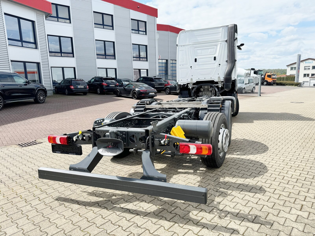 جديد الشاسيه شاحنة Mercedes-Benz Actros 2548 L 6x2 Actros 2548 L 6x2, Retarder, Lenk-/Liftachse, Navi, MirrorCam, MultimediaCockpit: صور 8