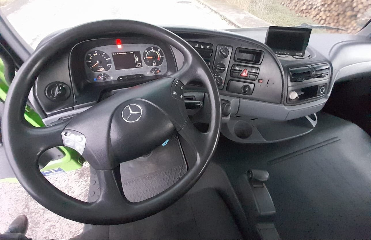 Interior photo 1: Mercedes-Benz Actros 2636 6x4 إيجار Mercedes-Benz Actros 2636 6x4
