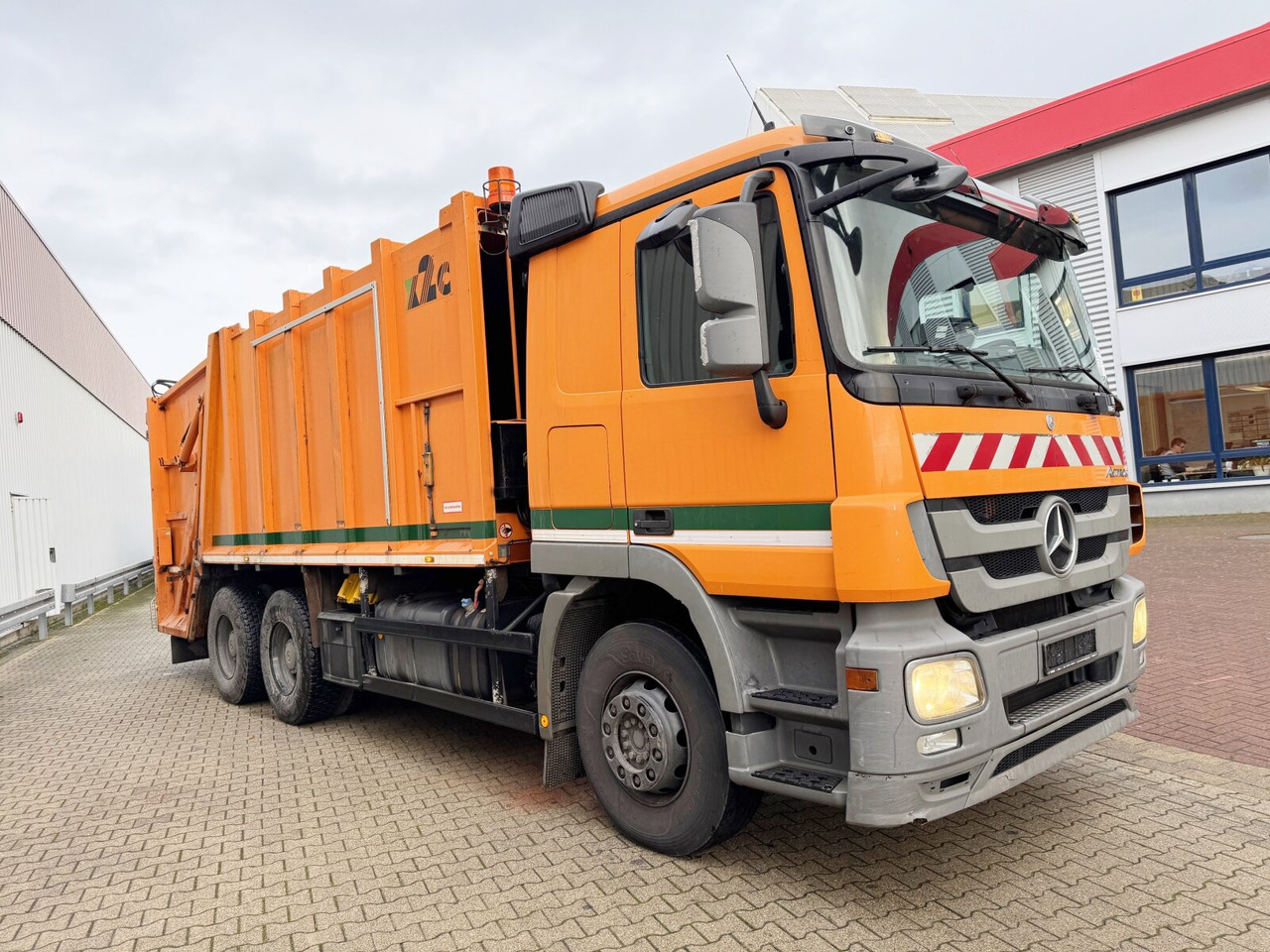 شاحنة القمامة لنقل القمامة Mercedes-Benz Actros 2641/48 L 6x4 Actros 2641/48 L 6x4, Haller M21X2C, Zöller Schüttung: صور 9