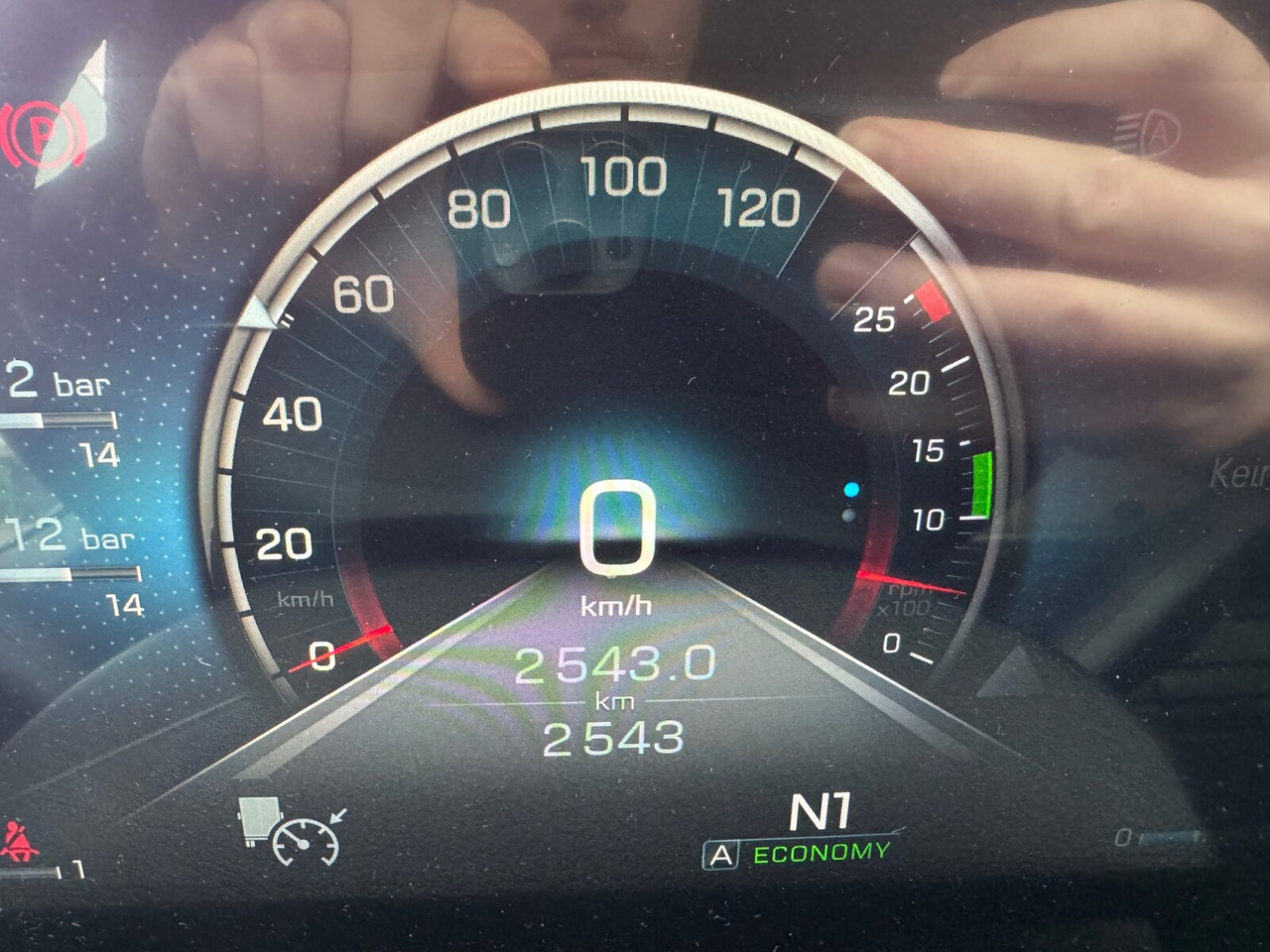 Mercedes-Benz Actros 2648 LS 6x2 Actros 2648 LS 6x2, Retarder, Liftachse, MirrorCam, StreamSpace, Navi, LED - شاحنة جرار: صور 4 Mercedes-Benz Actros 2648 LS 6x2 Actros 2648 LS 6x2, Retarder, Liftachse, MirrorCam, StreamSpace, Navi, LED - شاحنة جرار: صور 4