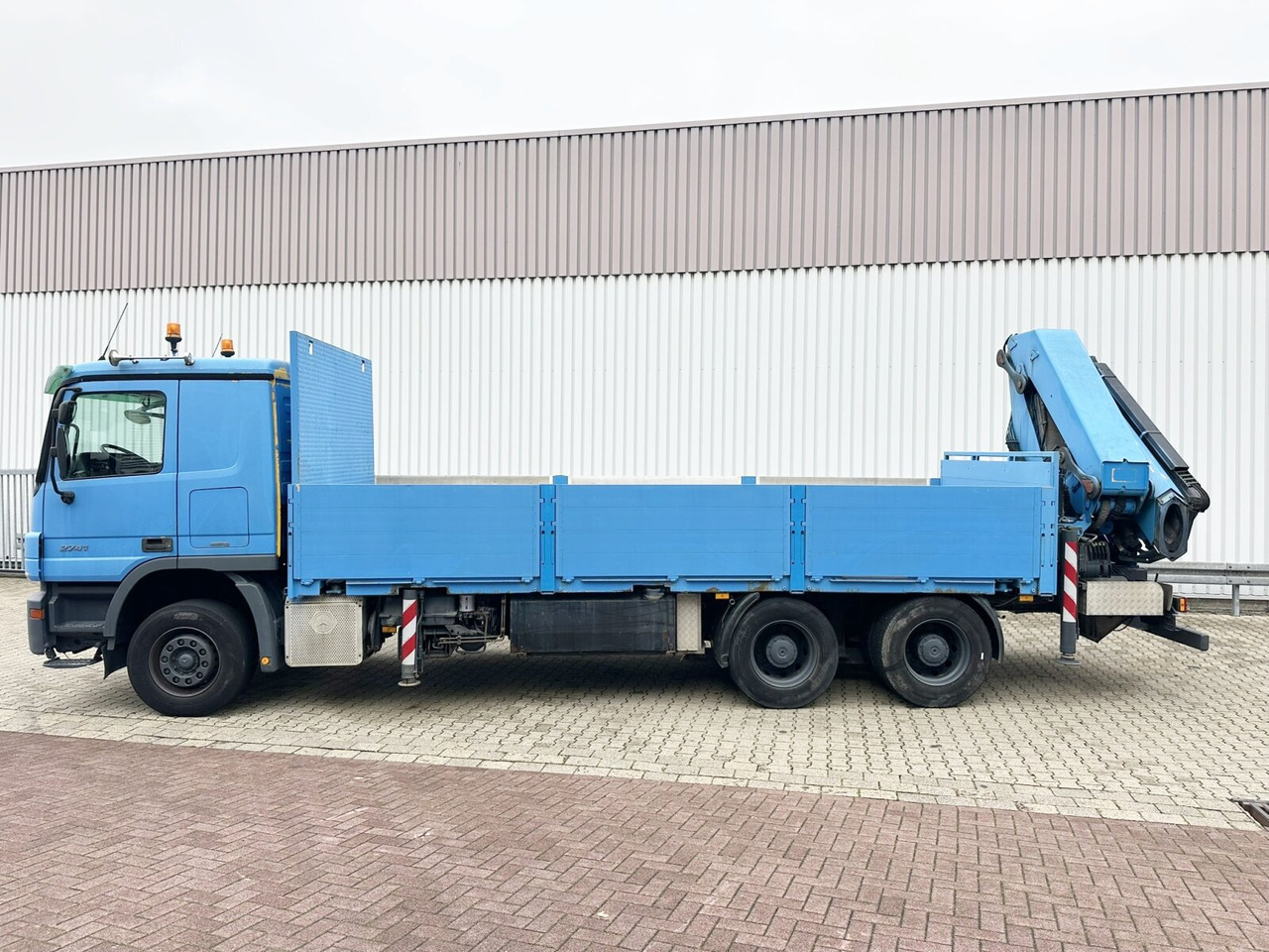 Mercedes-Benz Actros 2741 L 6x4 Actros 2741 L 6x4, Twist-Lock ausz. auf 3m, Heckkran Palfinger PK 42502-D, Funk - شاحنات مسطحة, شاحنة كرين: صور 2 Mercedes-Benz Actros 2741 L 6x4 Actros 2741 L 6x4, Twist-Lock ausz. auf 3m, Heckkran Palfinger PK 42502-D, Funk - شاحنات مسطحة, شاحنة كرين: صور 2