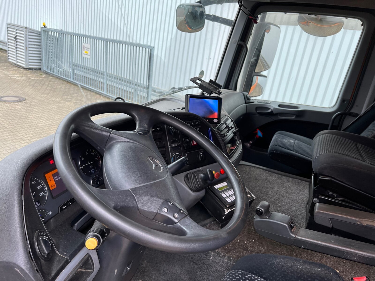 Mercedes-Benz Actros 3241 L 8x2/6 Actros 3241 L 8x2/6, 2x Lenkachse, Zöller Medium XL, Zöller-Schüttung - شاحنة القمامة: صور 2 Mercedes-Benz Actros 3241 L 8x2/6 Actros 3241 L 8x2/6, 2x Lenkachse, Zöller Medium XL, Zöller-Schüttung - شاحنة القمامة: صور 2