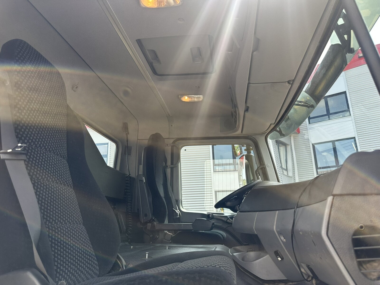 Mercedes-Benz Actros 3348 AK 6x6 Actros 3348 AK 6x6, Bordmatik links - قلابات: صور 5 Mercedes-Benz Actros 3348 AK 6x6 Actros 3348 AK 6x6, Bordmatik links - قلابات: صور 5