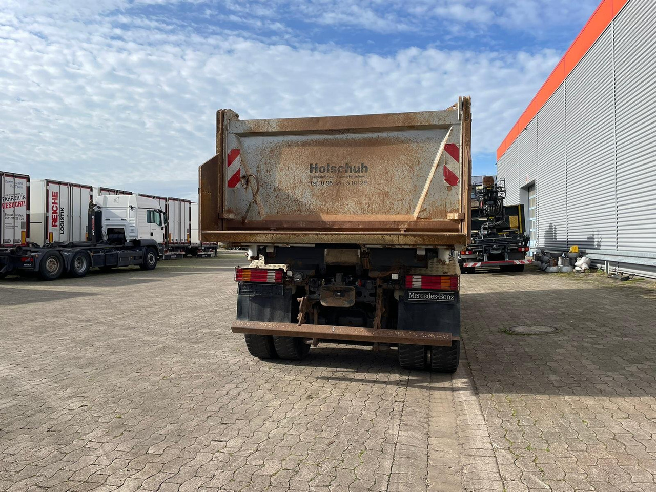 Mercedes-Benz Actros MP III 3544/8x4/4 Actros MP III 3544/8x4/4, 3 Pedale - قلابات: صور 3 Mercedes-Benz Actros MP III 3544/8x4/4 Actros MP III 3544/8x4/4, 3 Pedale - قلابات: صور 3