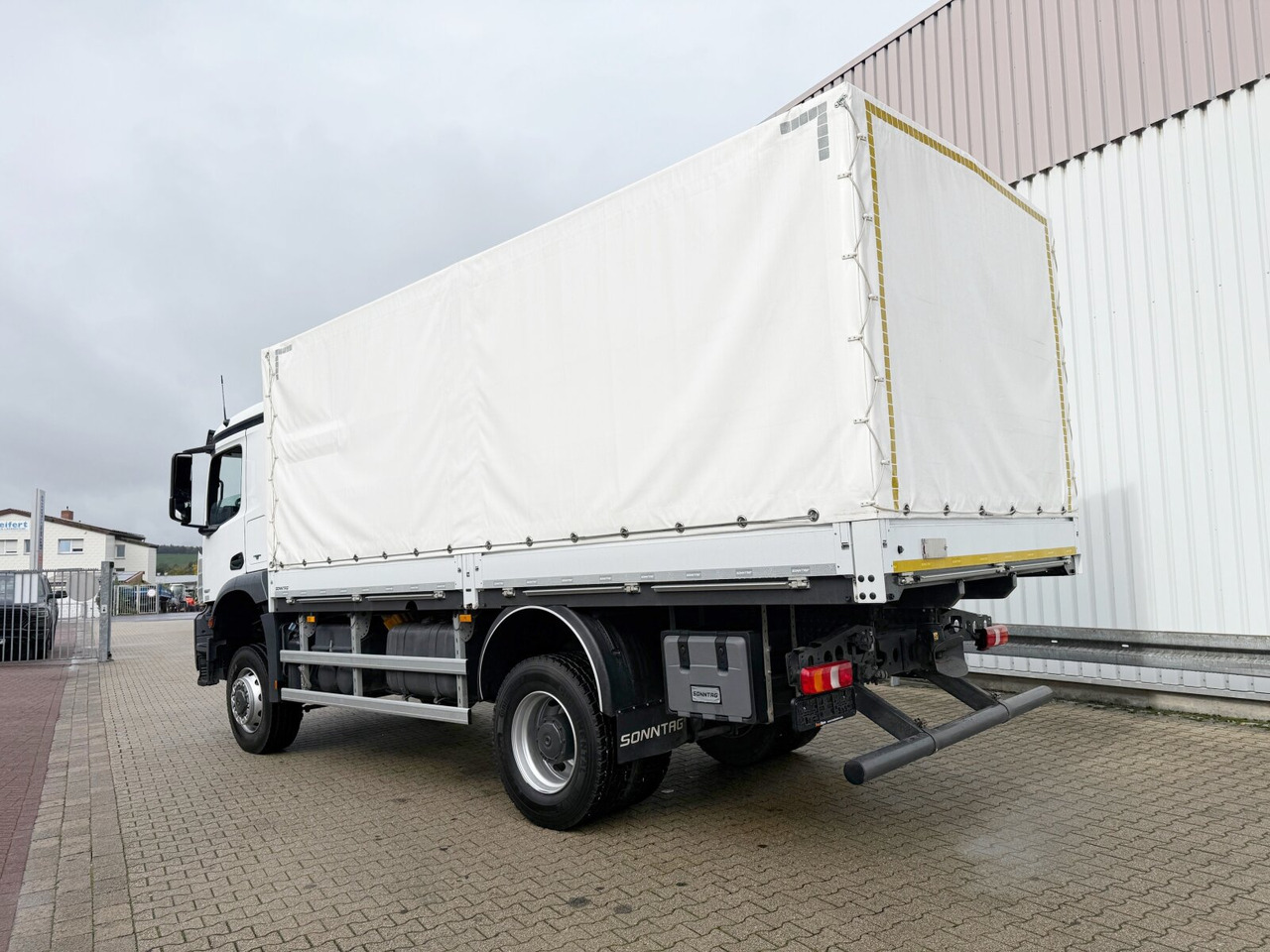 Mercedes-Benz Arocs 1827/30 A 4x4 Arocs 1827/30 A 4x4, mehrfach vorhanden! إيجار Mercedes-Benz Arocs 1827/30 A 4x4 Arocs 1827/30 A 4x4, mehrfach vorhanden!: صور 12