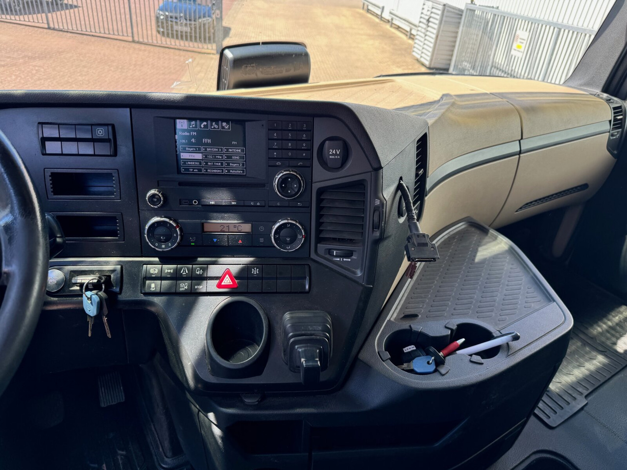 Mercedes-Benz Arocs 1842 LS 4x2 Arocs 1842 LS 4x2, Retarder, StreamSpace, Hydraulik - شاحنة جرار: صور 4 Mercedes-Benz Arocs 1842 LS 4x2 Arocs 1842 LS 4x2, Retarder, StreamSpace, Hydraulik - شاحنة جرار: صور 4