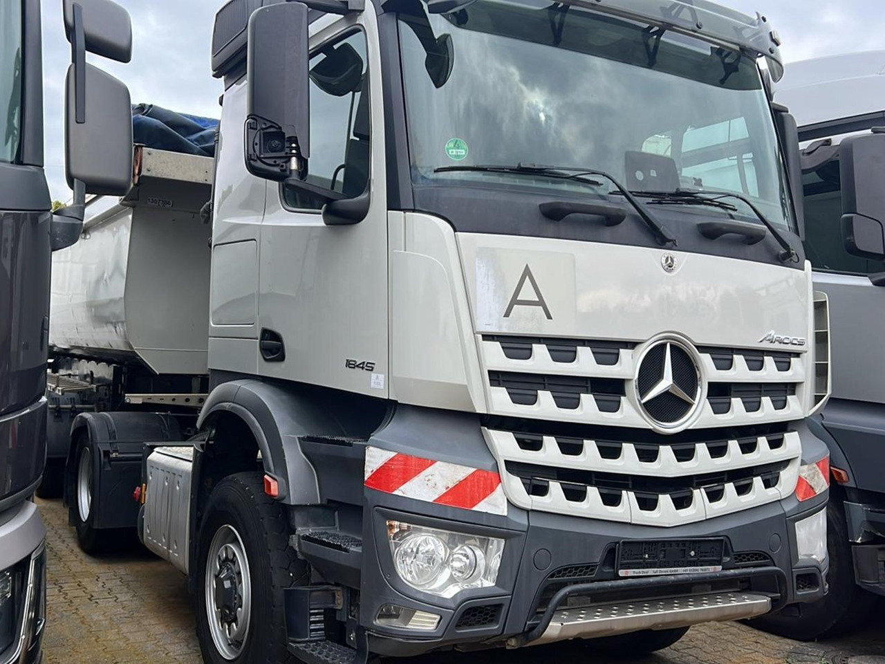 Mercedes-Benz Arocs 1845 LS 4x4 HAD Arocs 1845 LS 4x4 HAD - شاحنة جرار: صور 2 Mercedes-Benz Arocs 1845 LS 4x4 HAD Arocs 1845 LS 4x4 HAD - شاحنة جرار: صور 2
