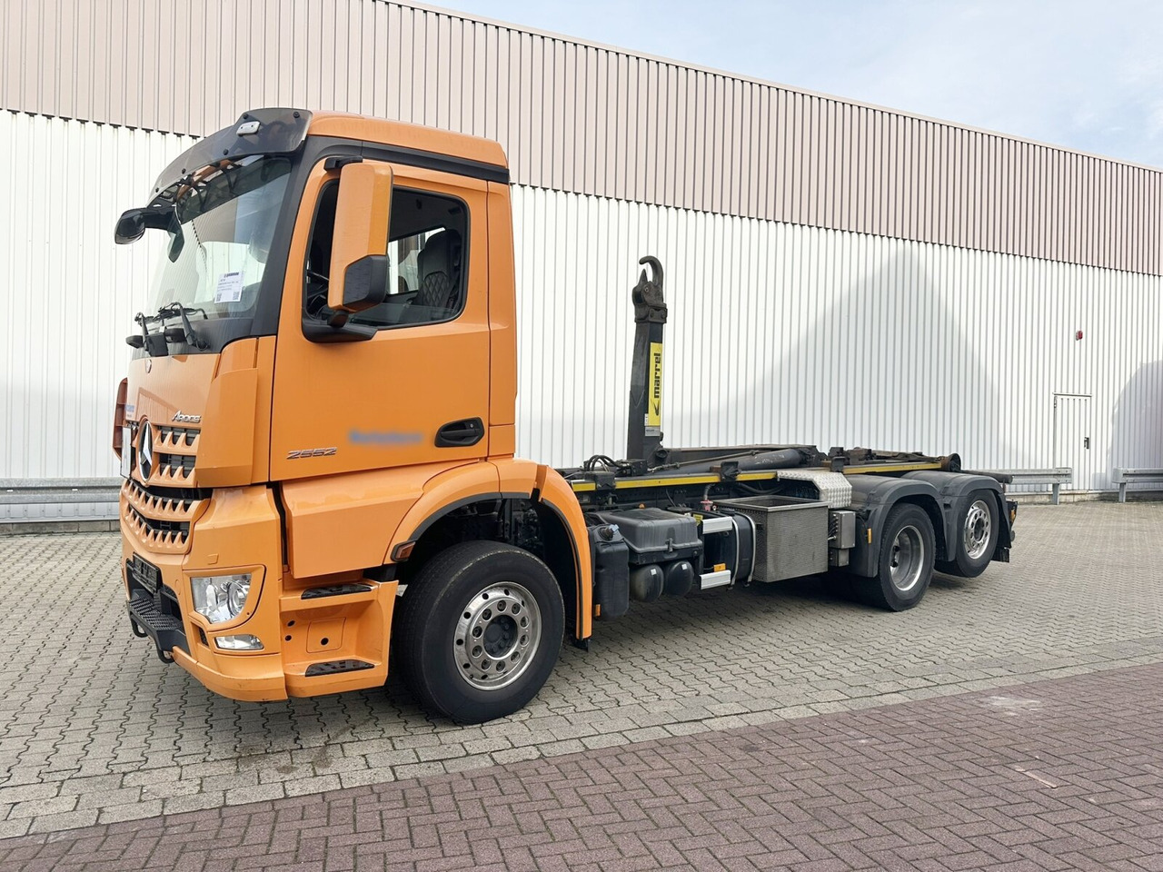 شاحنة ذات الخطاف Mercedes-Benz Arocs 2552 L 6x2 Arocs 2552 L 6x2, Lenk-/Liftachse: صور 14 شاحنة ذات الخطاف Mercedes-Benz Arocs 2552 L 6x2 Arocs 2552 L 6x2, Lenk-/Liftachse: صور 14