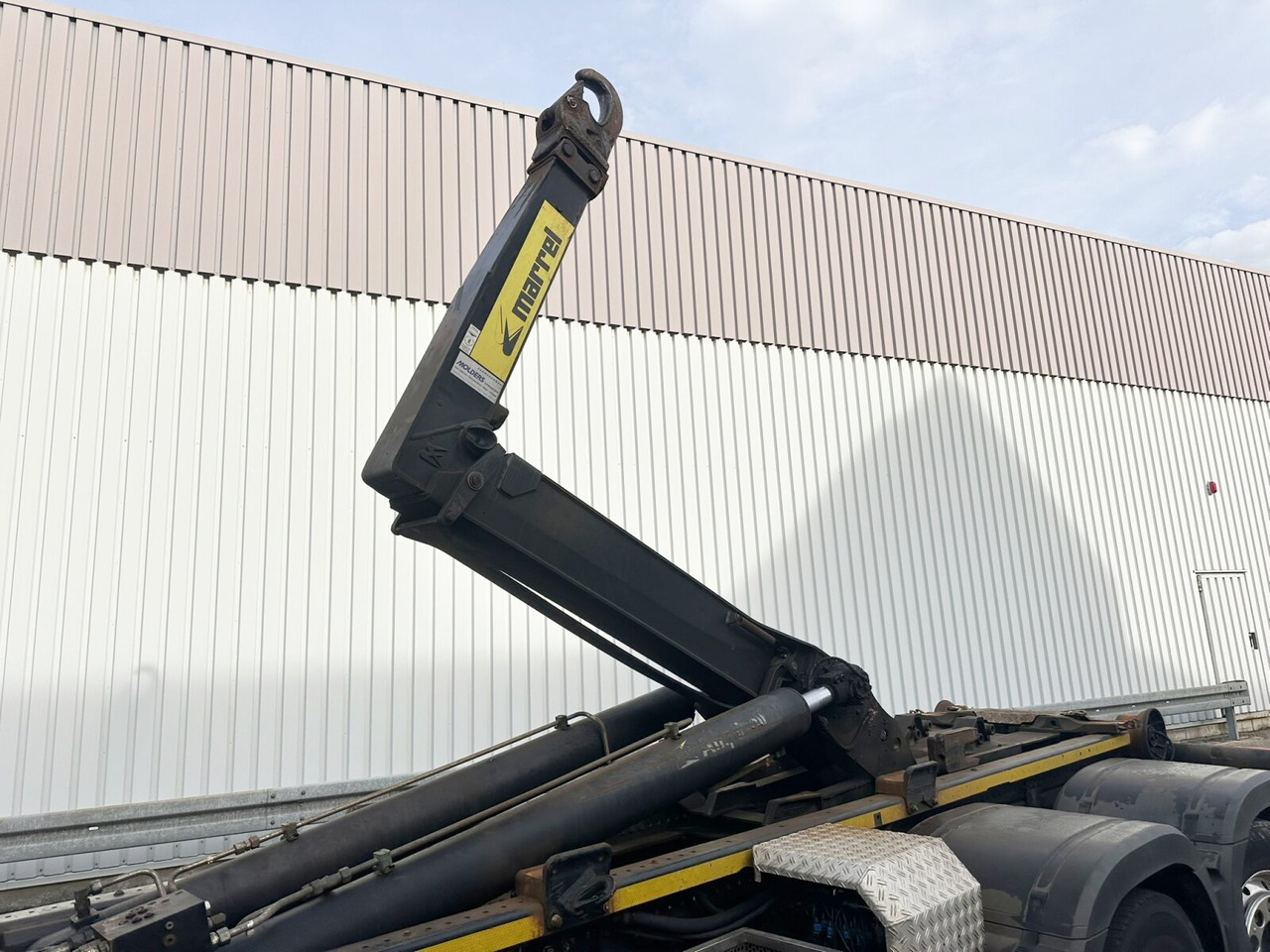 Mercedes-Benz Arocs 2552 L 6x2 Arocs 2552 L 6x2, Lenk-/Liftachse - شاحنة ذات الخطاف: صور 3 Mercedes-Benz Arocs 2552 L 6x2 Arocs 2552 L 6x2, Lenk-/Liftachse - شاحنة ذات الخطاف: صور 3