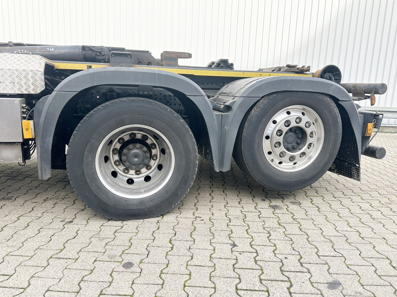 شاحنة ذات الخطاف Mercedes-Benz Arocs 2552 L 6x2 Arocs 2552 L 6x2, Lenk-/Liftachse: صور 6 شاحنة ذات الخطاف Mercedes-Benz Arocs 2552 L 6x2 Arocs 2552 L 6x2, Lenk-/Liftachse: صور 6