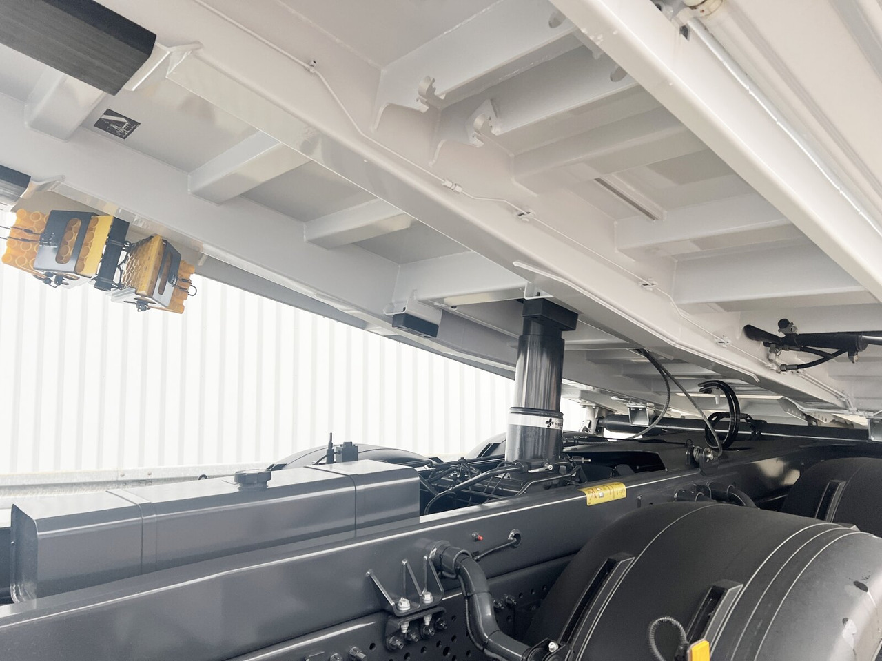 جديد قلابات Mercedes-Benz Arocs 2645 K 6x4 Arocs 2645 K 6x4, MultimediaCockpit, Bordmatik links: صور 15 جديد قلابات Mercedes-Benz Arocs 2645 K 6x4 Arocs 2645 K 6x4, MultimediaCockpit, Bordmatik links: صور 15