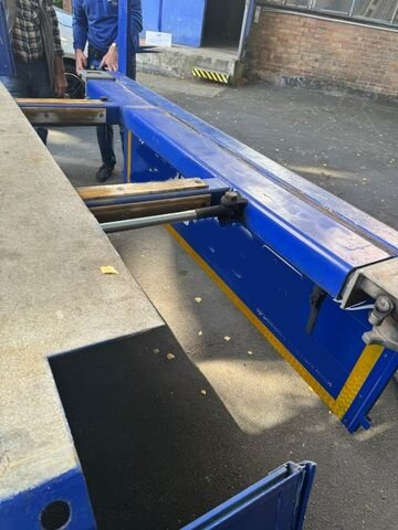 Mercedes-Benz Arocs 3245 L 8x2/6 Arocs 3245 L 8x2/6, Kran Fassi F 545 RA 2.26 XE, Jib, Funk 29,7 m - 400 kg - شاحنة كرين, شاحنات مسطحة: صور 4 Mercedes-Benz Arocs 3245 L 8x2/6 Arocs 3245 L 8x2/6, Kran Fassi F 545 RA 2.26 XE, Jib, Funk 29,7 m - 400 kg - شاحنة كرين, شاحنات مسطحة: صور 4