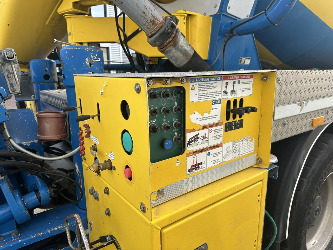 Mercedes-Benz Arocs 3246 B 8x4 Stetter Mischer 7m³, Pumpe 25m Arocs 3246 B 8x4 Stetter Mischer 7m³, Pumpe 25m - شاحنة خلاطة خرسانة: صور 3 Mercedes-Benz Arocs 3246 B 8x4 Stetter Mischer 7m³, Pumpe 25m Arocs 3246 B 8x4 Stetter Mischer 7m³, Pumpe 25m - شاحنة خلاطة خرسانة: صور 3