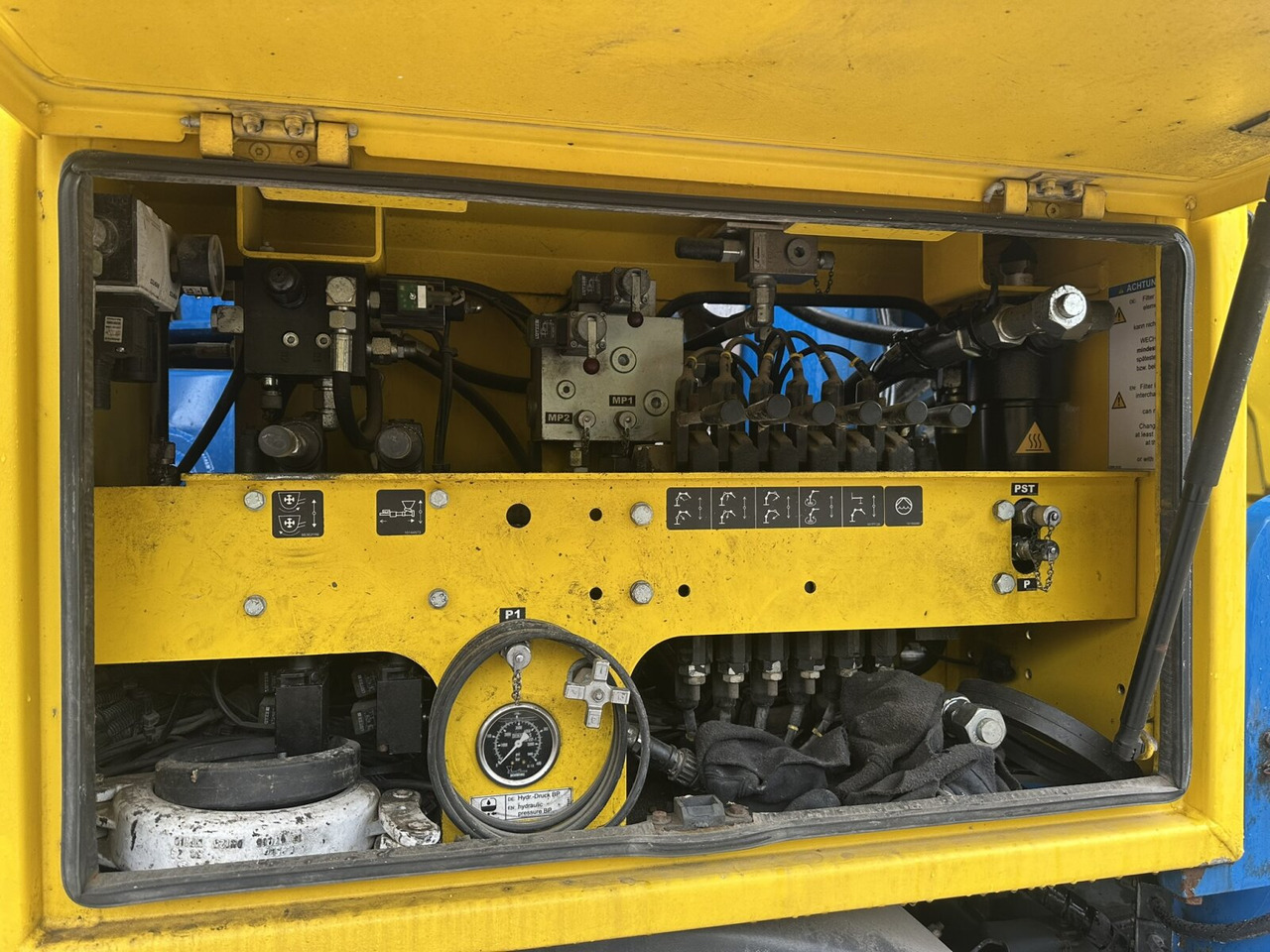 Mercedes-Benz Arocs 3246 B 8x4 Stetter Mischer 7m³, Pumpe 25m Arocs 3246 B 8x4 Stetter Mischer 7m³, Pumpe 25m - شاحنة خلاطة خرسانة: صور 5 Mercedes-Benz Arocs 3246 B 8x4 Stetter Mischer 7m³, Pumpe 25m Arocs 3246 B 8x4 Stetter Mischer 7m³, Pumpe 25m - شاحنة خلاطة خرسانة: صور 5