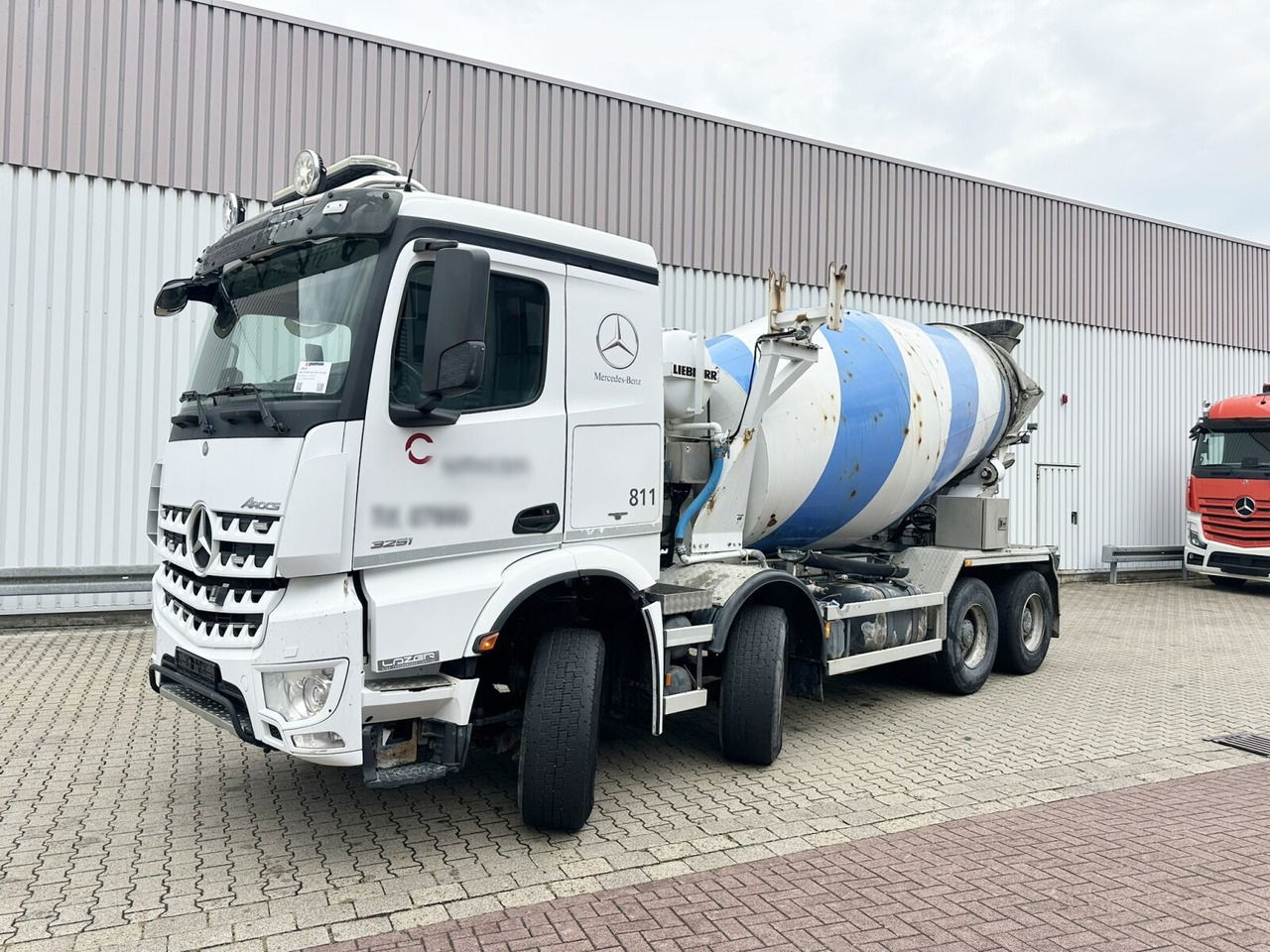 Mercedes-Benz Arocs 3251 8x4/4 Arocs 3251 8x4/4, Betonmischer Liebherr ca. 9m³ - شاحنة خلاطة خرسانة: صور 1 Mercedes-Benz Arocs 3251 8x4/4 Arocs 3251 8x4/4, Betonmischer Liebherr ca. 9m³ - شاحنة خلاطة خرسانة: صور 1