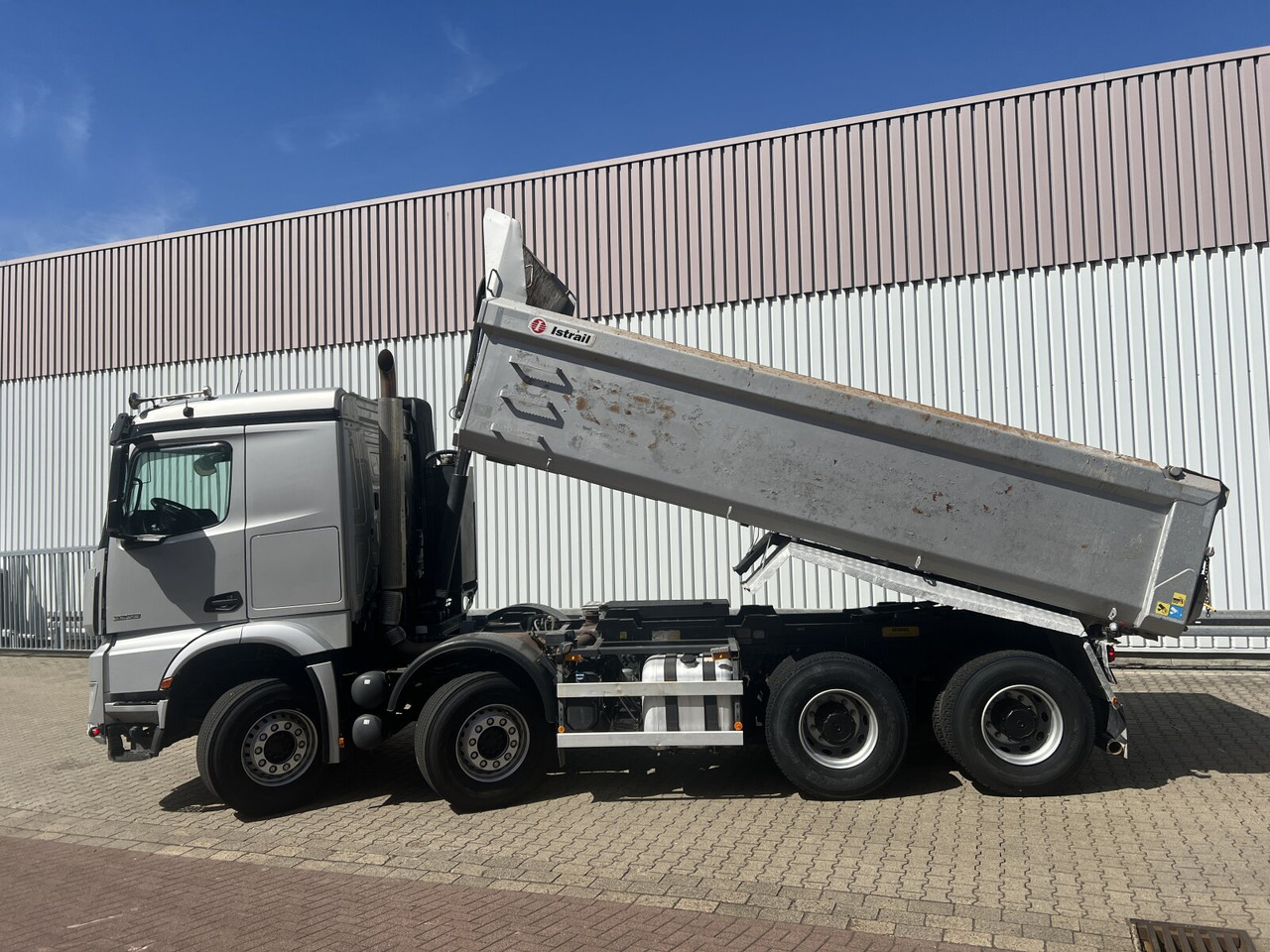 قلابة شاحنة Mercedes-Benz Arocs 3251 LK 8x4/4 Arocs 3251 LK 8x4/4, Retarder, Stahlmulde ca. 15m³, hydr. Heckklappe: صور 12