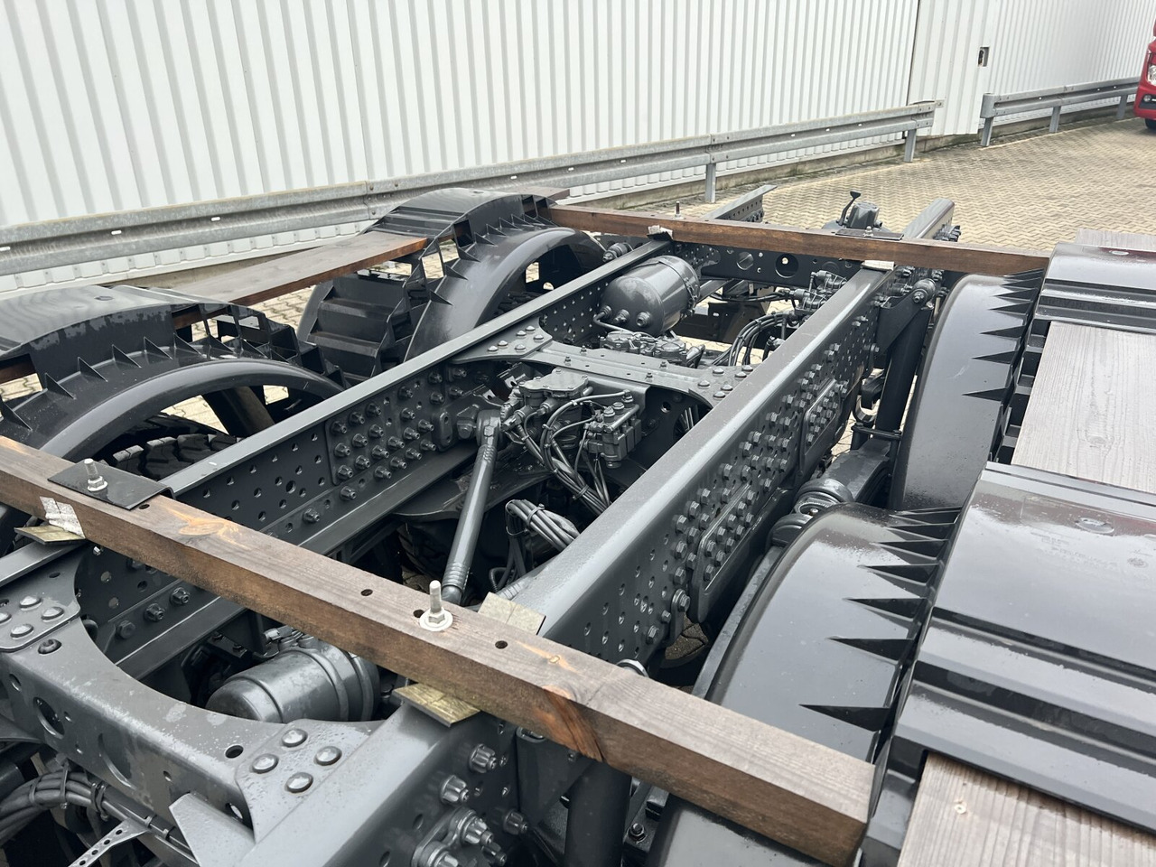 Mercedes-Benz Arocs 3340/46 A 6x6 Arocs 3340/46 A 6x6, Grounder - الشاسيه شاحنة: صور 3 Mercedes-Benz Arocs 3340/46 A 6x6 Arocs 3340/46 A 6x6, Grounder - الشاسيه شاحنة: صور 3