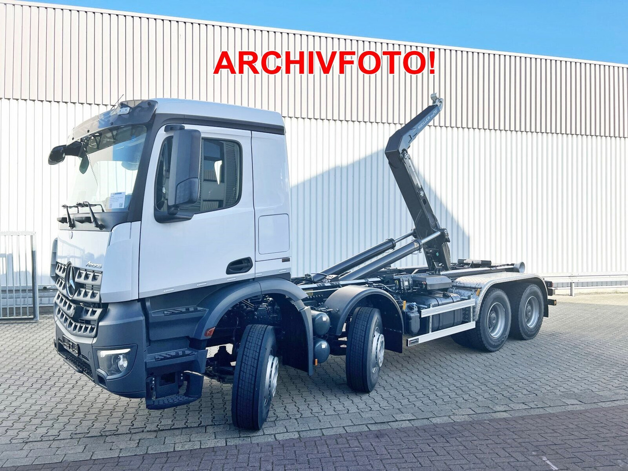Mercedes-Benz Arocs 4163/8x4 Arocs 4163/8x4, Hiab 26.59, Funk, Multimedia Cockpit, - شاحنة ذات الخطاف: صور 1 Mercedes-Benz Arocs 4163/8x4 Arocs 4163/8x4, Hiab 26.59, Funk, Multimedia Cockpit, - شاحنة ذات الخطاف: صور 1