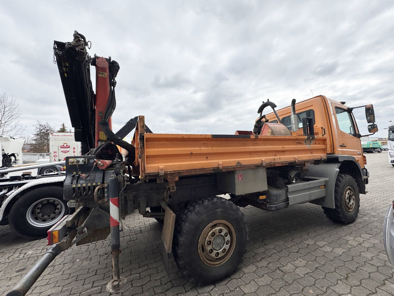 الشاسيه شاحنة, شاحنة كرين Mercedes-Benz Atego 1023 A 4x4 mit Unfallschaden! Atego 1023 A 4x4, Einzelbereifung, Heckkran Palfinger PK4501-B, Funk, UNFALLSCHADEN!: صور 9