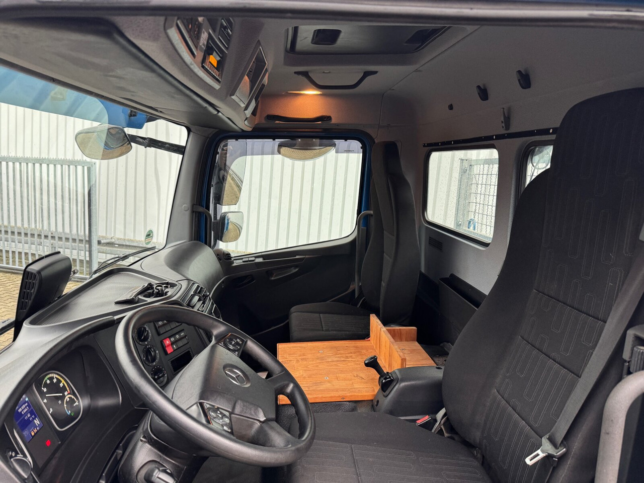 Mercedes-Benz Atego 1023 K 4x2 Atego 1023 K 4x2, 2x AHK - قلابات: صور 2 Mercedes-Benz Atego 1023 K 4x2 Atego 1023 K 4x2, 2x AHK - قلابات: صور 2