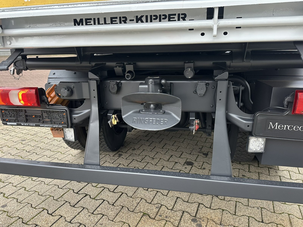 Mercedes-Benz Atego 1223 K 4x2 Atego 1223 K 4x2, AHK-Öl - قلابات: صور 2 Mercedes-Benz Atego 1223 K 4x2 Atego 1223 K 4x2, AHK-Öl - قلابات: صور 2