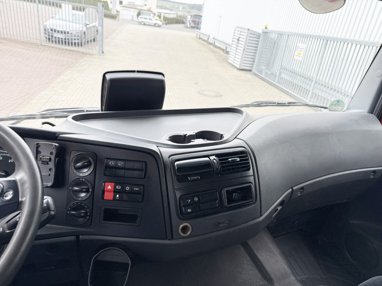Mercedes-Benz Atego 1530 K 4x2 Atego 1530 K 4x2, 2x AHK - قلابات: صور 5 Mercedes-Benz Atego 1530 K 4x2 Atego 1530 K 4x2, 2x AHK - قلابات: صور 5