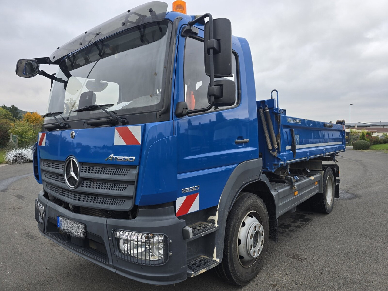 Mercedes-Benz Atego 1630 K 4x2 Atego 1630 K 4x2, Meiller 3-Seiten, 2 x AHK Öl - قلابات: صور 1 Mercedes-Benz Atego 1630 K 4x2 Atego 1630 K 4x2, Meiller 3-Seiten, 2 x AHK Öl - قلابات: صور 1