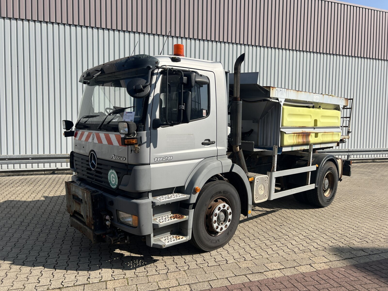 Mercedes-Benz Atego 1828 L 4x2 Atego 1828 L 4x2, Rechtslenker, Winterdienstaustattung - الشاسيه شاحنة: صور 1 Mercedes-Benz Atego 1828 L 4x2 Atego 1828 L 4x2, Rechtslenker, Winterdienstaustattung - الشاسيه شاحنة: صور 1