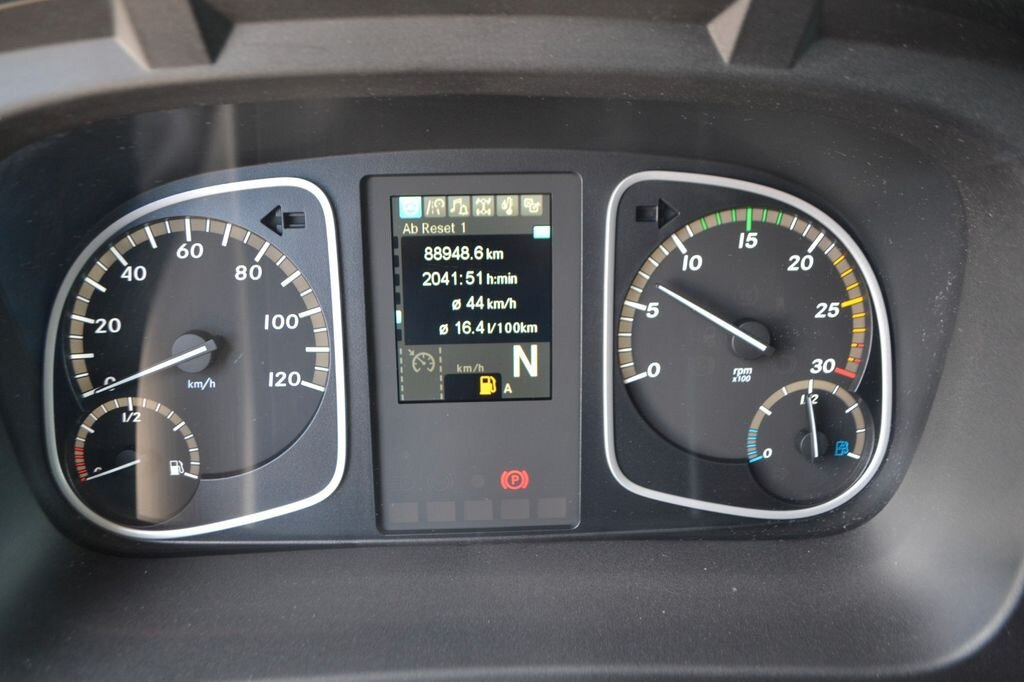 Mercedes-Benz Atego 816 4x2 Atego 816 4x2, City-Abroller - شاحنة ذات الخطاف: صور 3 Mercedes-Benz Atego 816 4x2 Atego 816 4x2, City-Abroller - شاحنة ذات الخطاف: صور 3