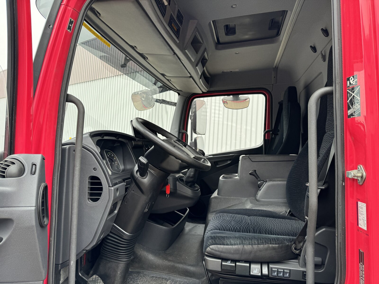 Mercedes-Benz Atego 816 4x2 Atego 816 4x2 mit LBW BÄR - بصندوق مغلق شاحنة: صور 2 Mercedes-Benz Atego 816 4x2 Atego 816 4x2 mit LBW BÄR - بصندوق مغلق شاحنة: صور 2