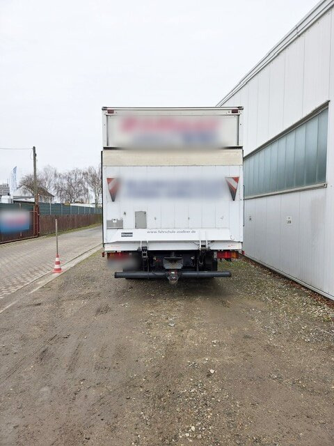 Mercedes-Benz Atego 818 4x2 Atego 818 4x2, Fahrschulausstattung, Sörensen LBW, 2x AHK - بصندوق مغلق شاحنة: صور 3 Mercedes-Benz Atego 818 4x2 Atego 818 4x2, Fahrschulausstattung, Sörensen LBW, 2x AHK - بصندوق مغلق شاحنة: صور 3