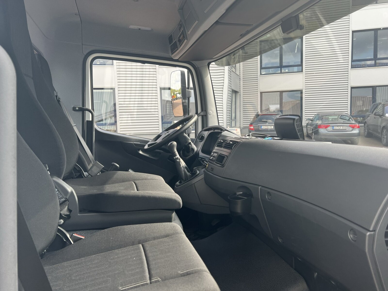 Mercedes-Benz Atego 818 K 4x2 Atego 818 K 4x2, 2x AHK, Meiller-Kipper, mehrfach Vorhanden! - قلابات: صور 5 Mercedes-Benz Atego 818 K 4x2 Atego 818 K 4x2, 2x AHK, Meiller-Kipper, mehrfach Vorhanden! - قلابات: صور 5