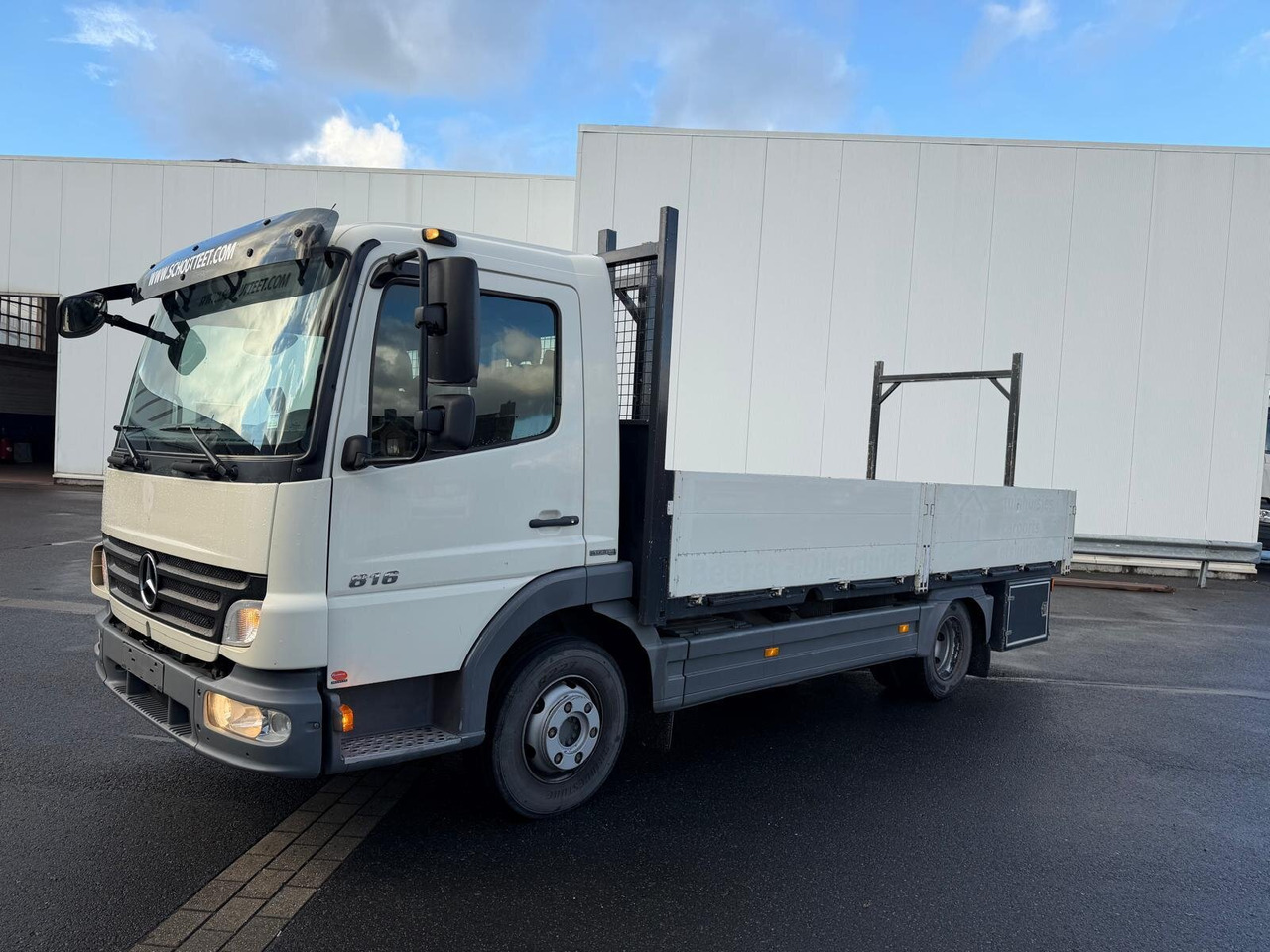 Mercedes-Benz Atego Atego 816 4 x 2 - شاحنات مسطحة: صور 1 Mercedes-Benz Atego Atego 816 4 x 2 - شاحنات مسطحة: صور 1
