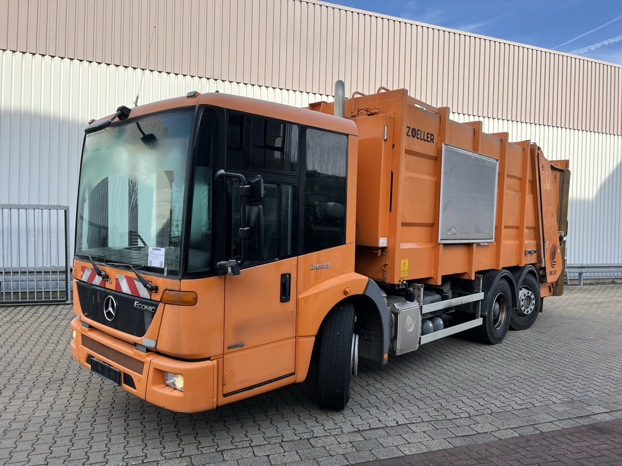 Mercedes-Benz Econic 2633 L 6x2/4 NLA Econic 2633 L 6x2/4 NLA, Lenkachse, Zöller Medium XL, Zöller-Schüttung - شاحنة القمامة: صور 1 Mercedes-Benz Econic 2633 L 6x2/4 NLA Econic 2633 L 6x2/4 NLA, Lenkachse, Zöller Medium XL, Zöller-Schüttung - شاحنة القمامة: صور 1