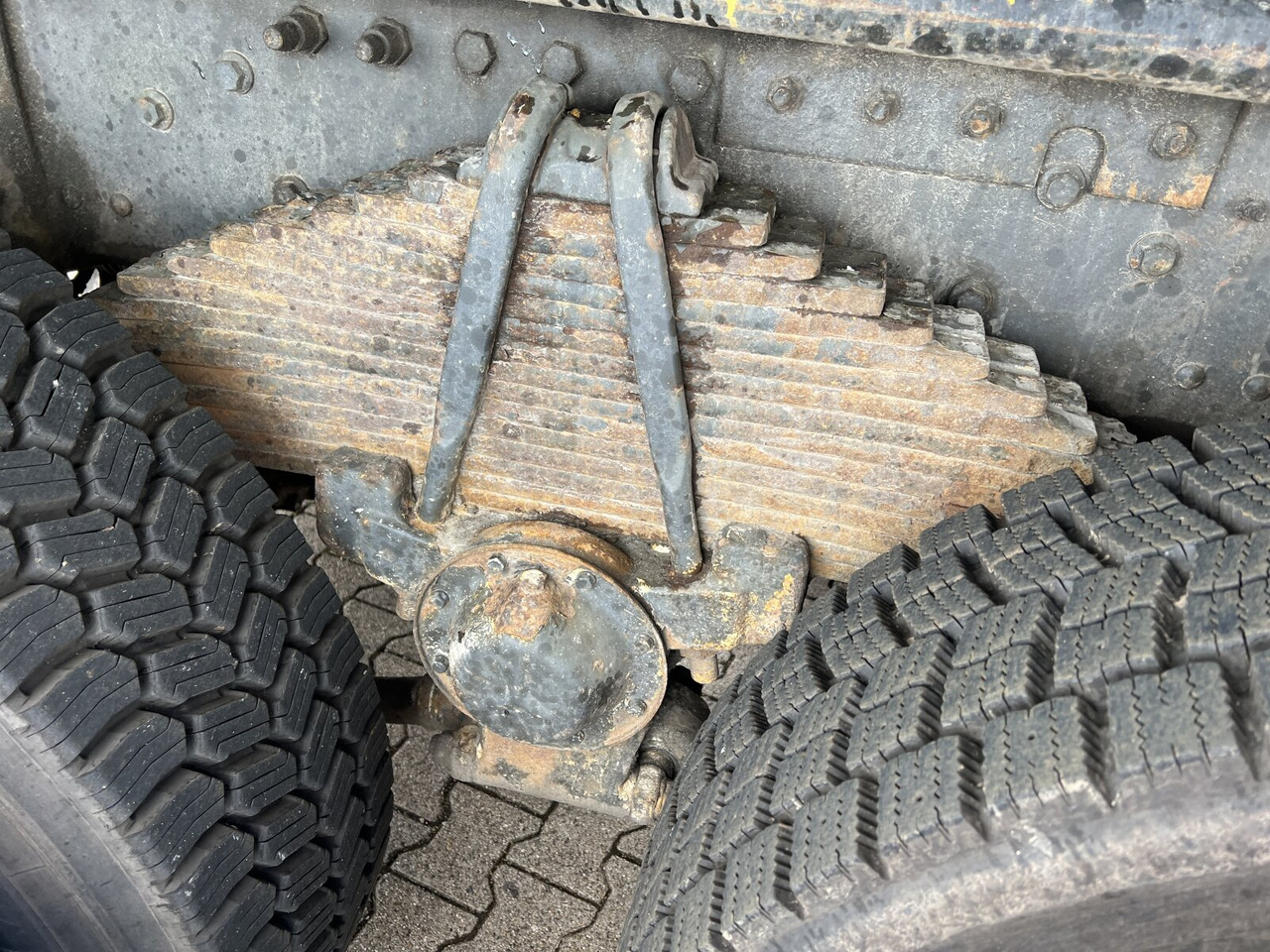 الشاسيه شاحنة Mercedes-Benz SK II 2638/44 A 6x6 SK II 2638/44 A 6x6, V8, Retarder: صور 8 الشاسيه شاحنة Mercedes-Benz SK II 2638/44 A 6x6 SK II 2638/44 A 6x6, V8, Retarder: صور 8